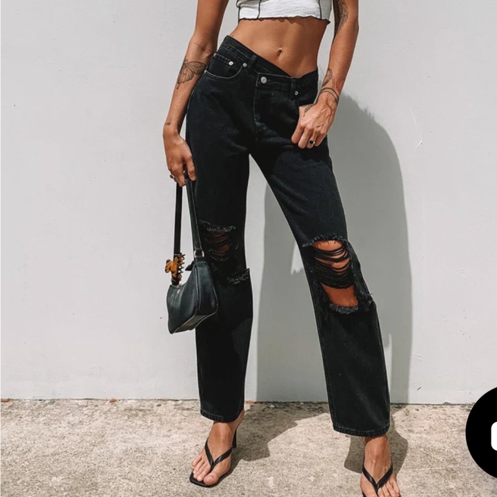 HOLLY ASYMMETRIC RIPPED LEG JEANS BLACK DENIM
 US 2
